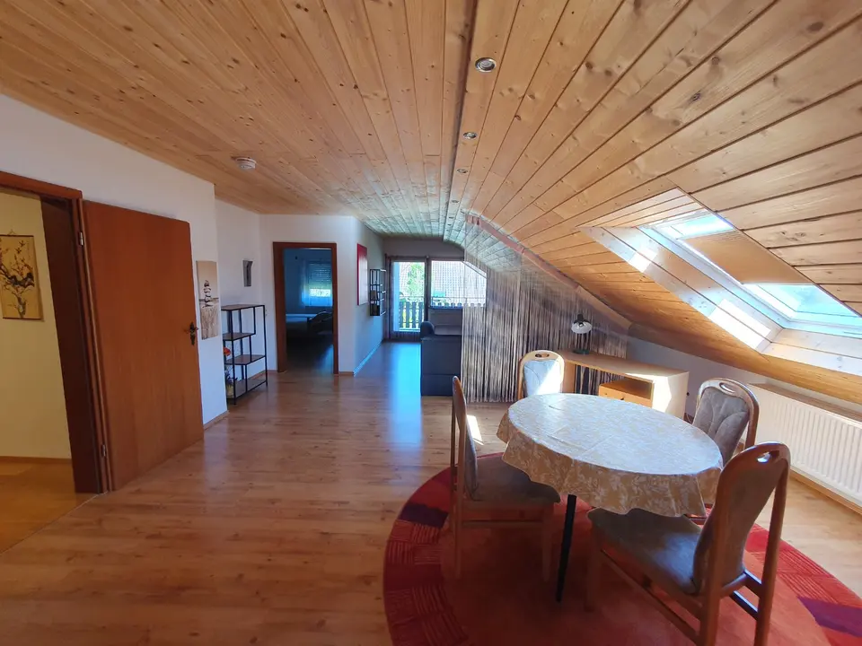 WG-Zimmer mit 73 m² in Nürtingen – Bild 2