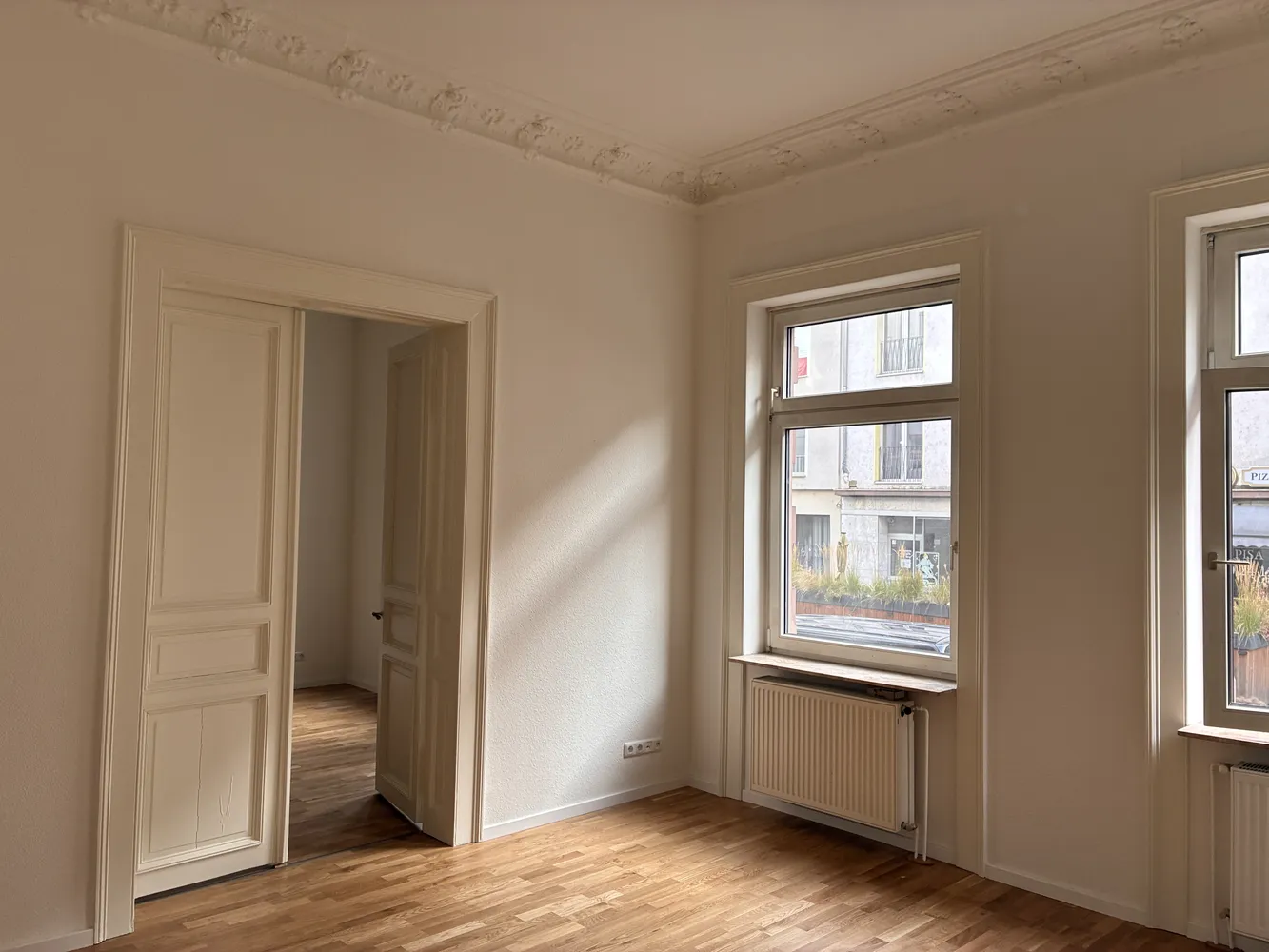 5 Zimmer Wohnung mit 130 m² in Wiesbaden – Bild 1