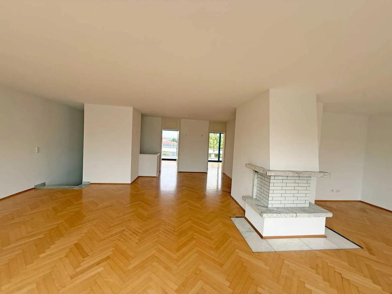 6 Zimmer Wohnung mit 200 m² in Oberursel (Taunus) – Bild 11