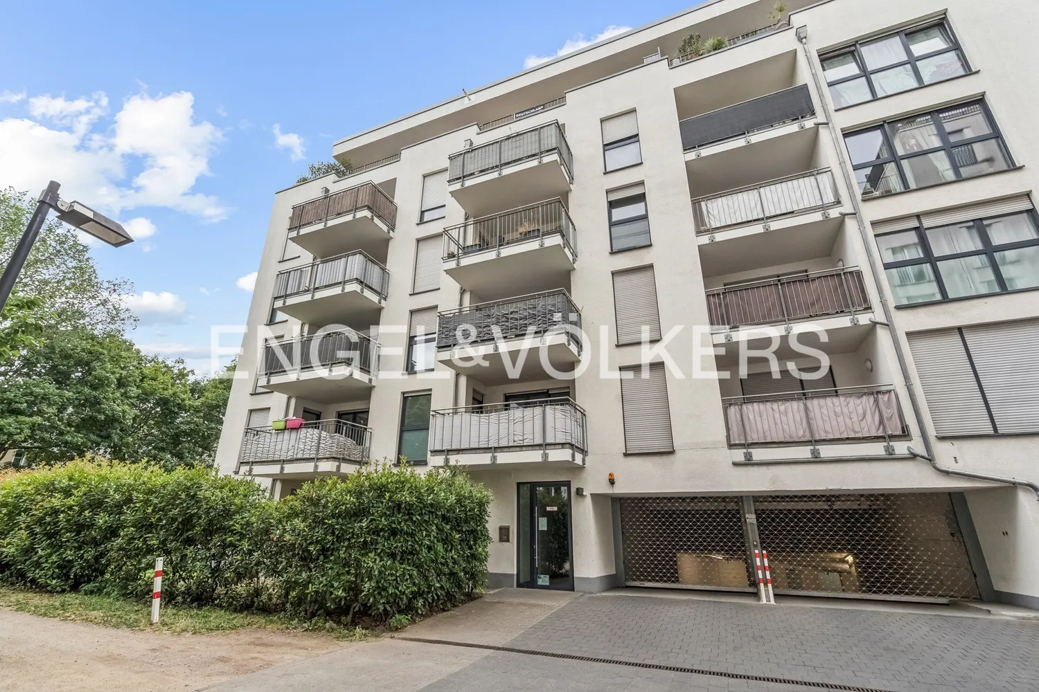 4 Zimmer Wohnung mit 125 m² in Frankfurt am Main – Bild 11