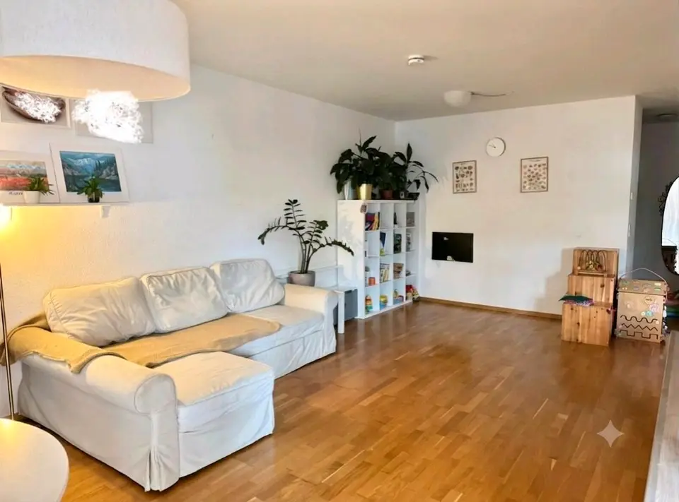 WG-Zimmer mit 99 m² in Frankfurt am Main – Bild 1