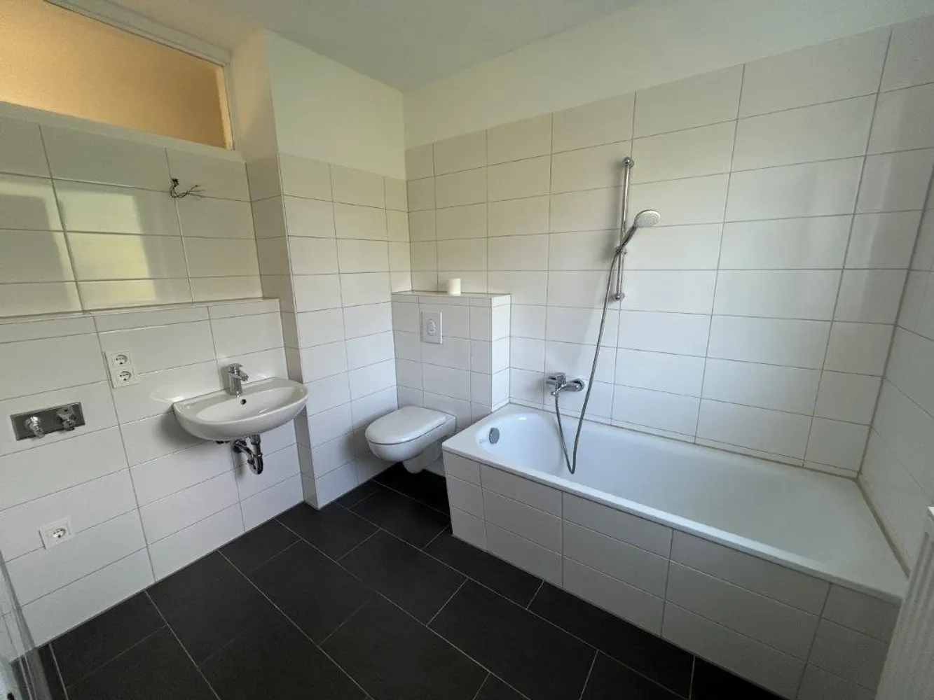 2 Zimmer Wohnung mit 85 m² in Berlin – Bild 11