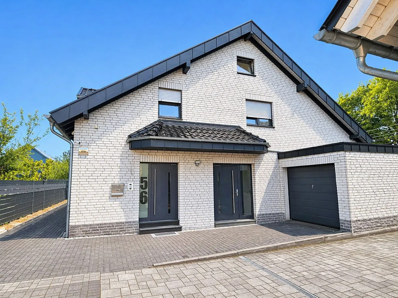 3 Zimmer Wohnung mit 93 m² in Köln – Bild 1