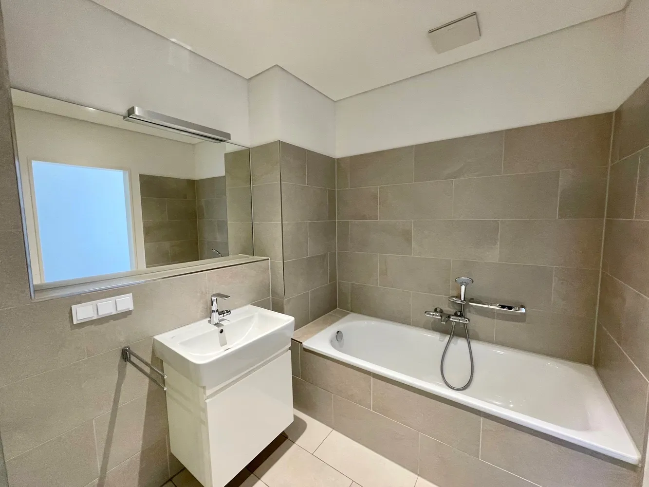 2 Zimmer Wohnung mit 127 m² in Hannover – Bild 8