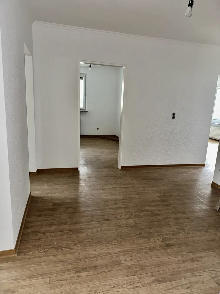 4 Zimmer Wohnung mit 94 m² in Frankfurt am Main – Bild 3
