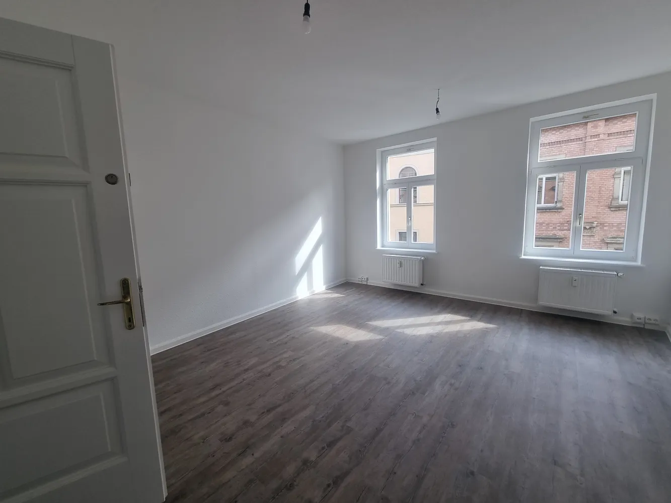 5 Zimmer Wohnung mit 150 m² in Halle (Saale) – Bild 1