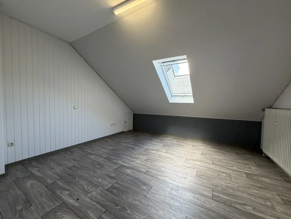 5 Zimmer Wohnung mit 122 m² in Papenburg – Bild 2