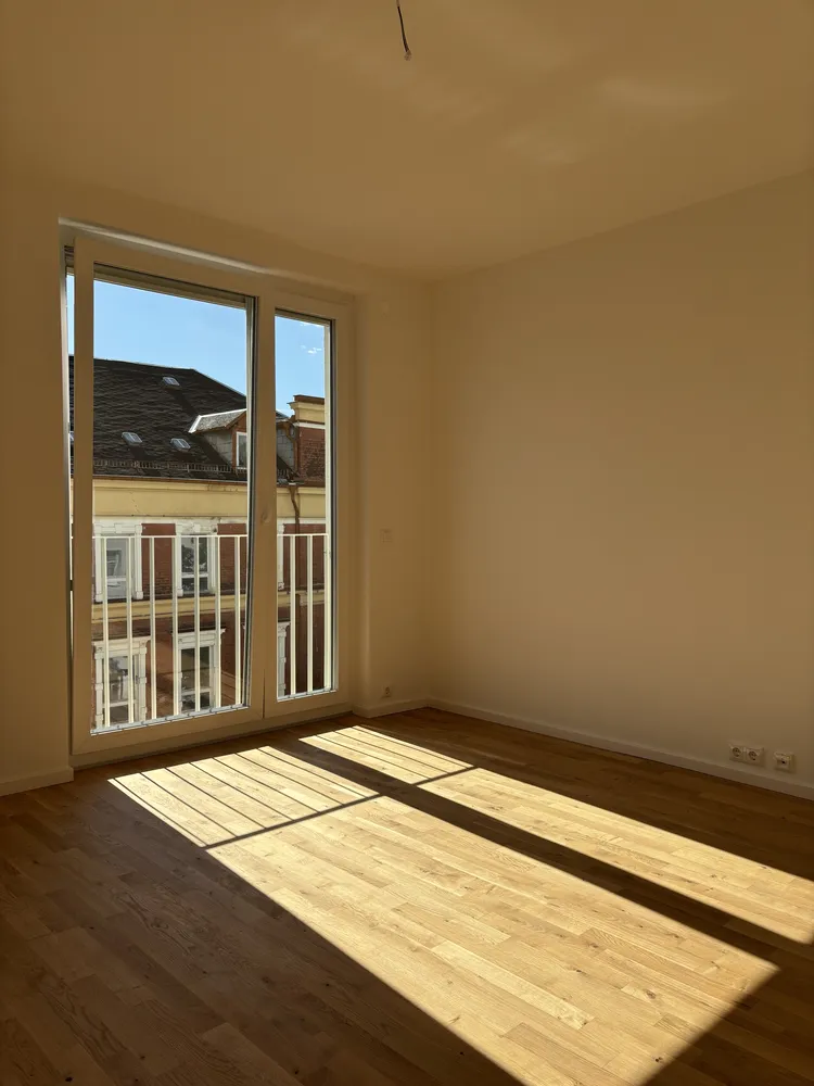 5 Zimmer Wohnung mit 130 m² in Chemnitz – Bild 2