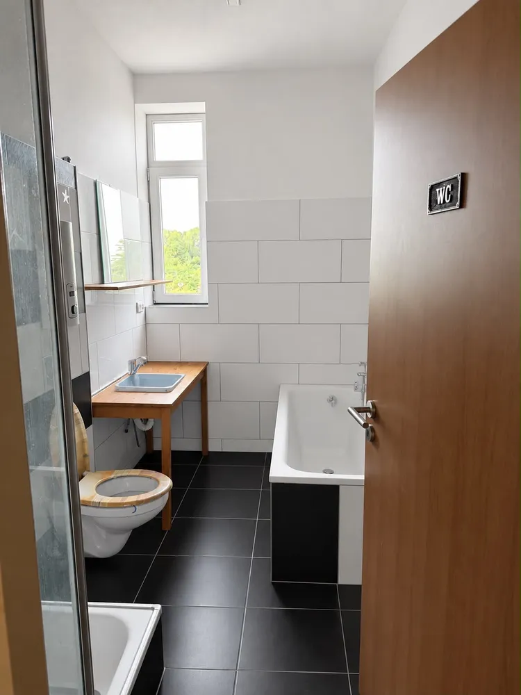 4 Zimmer Wohnung mit 90 m² in Essen – Bild 2