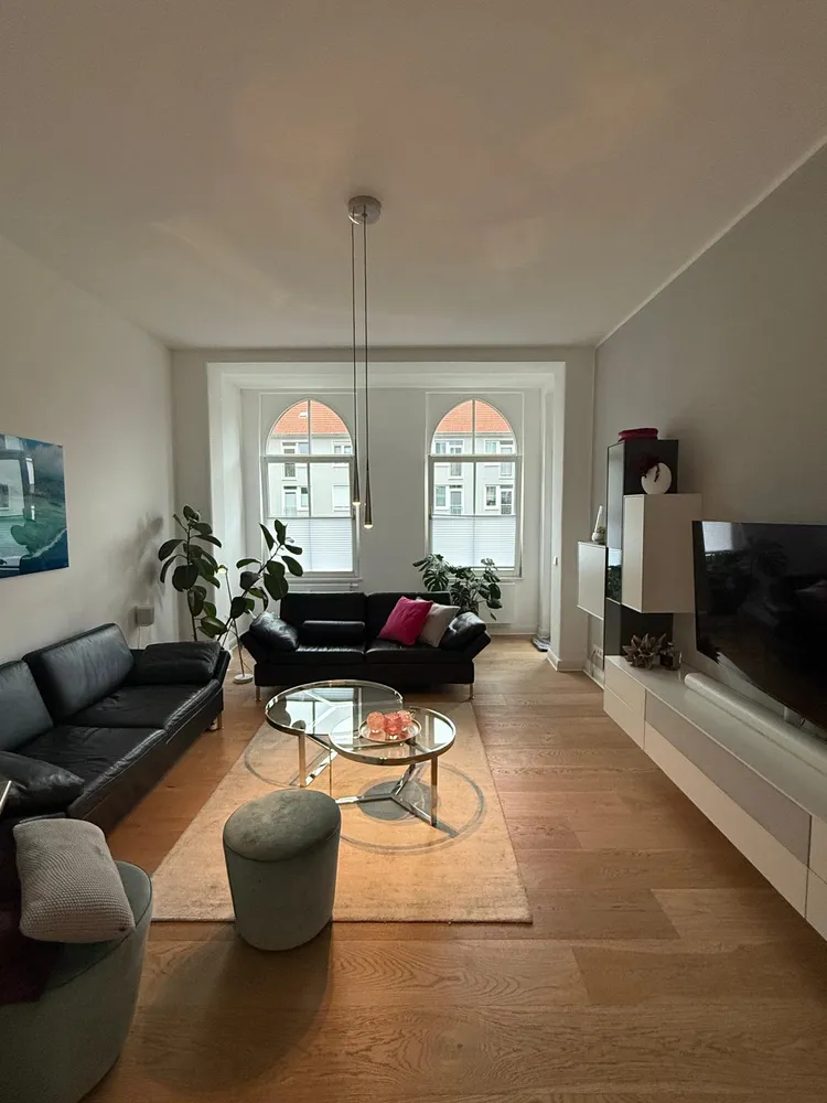 4 Zimmer Wohnung mit 132 m² in Hannover – Bild 1