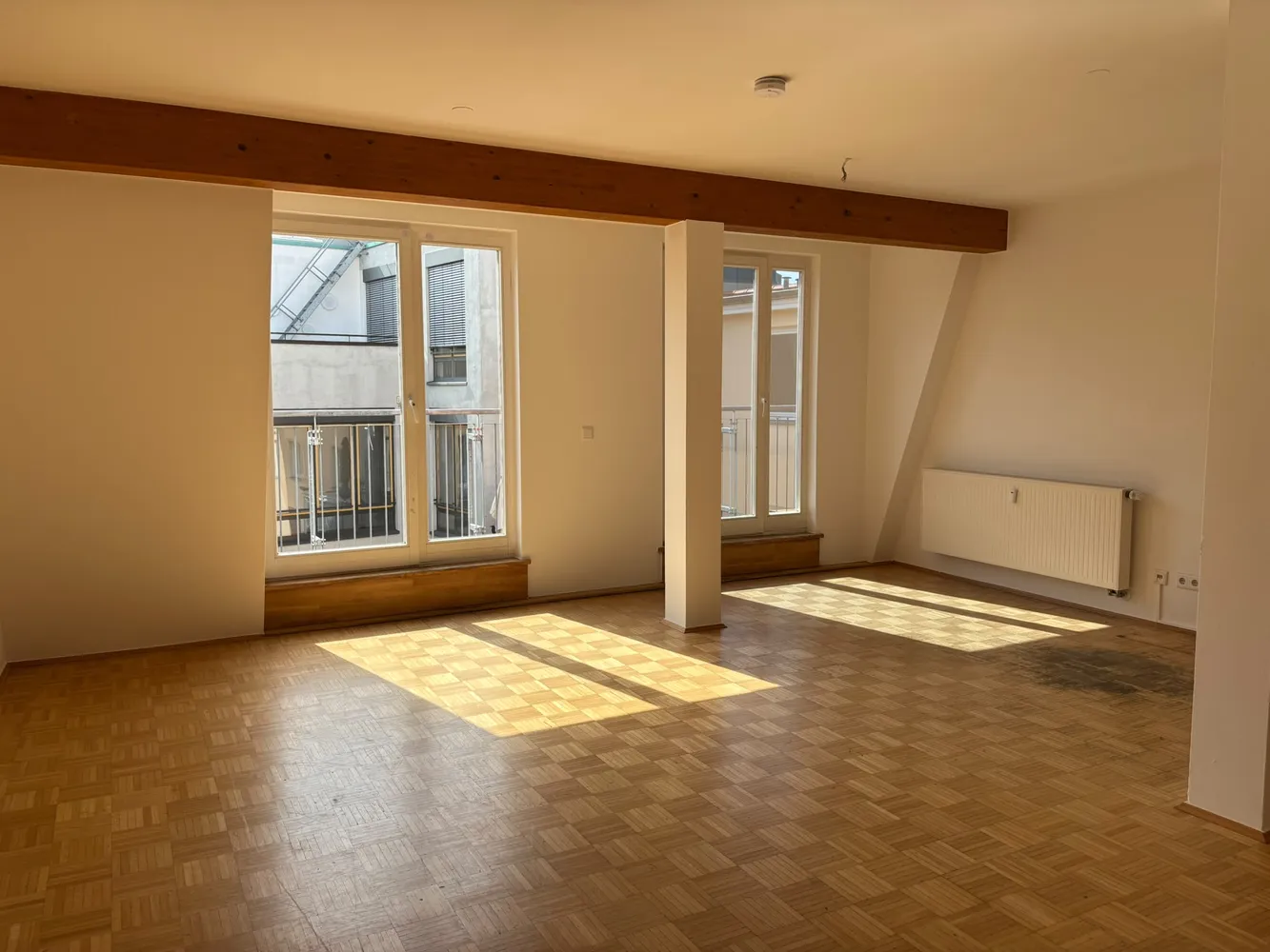 6 Zimmer Wohnung mit 260 m² in Berlin – Bild 3