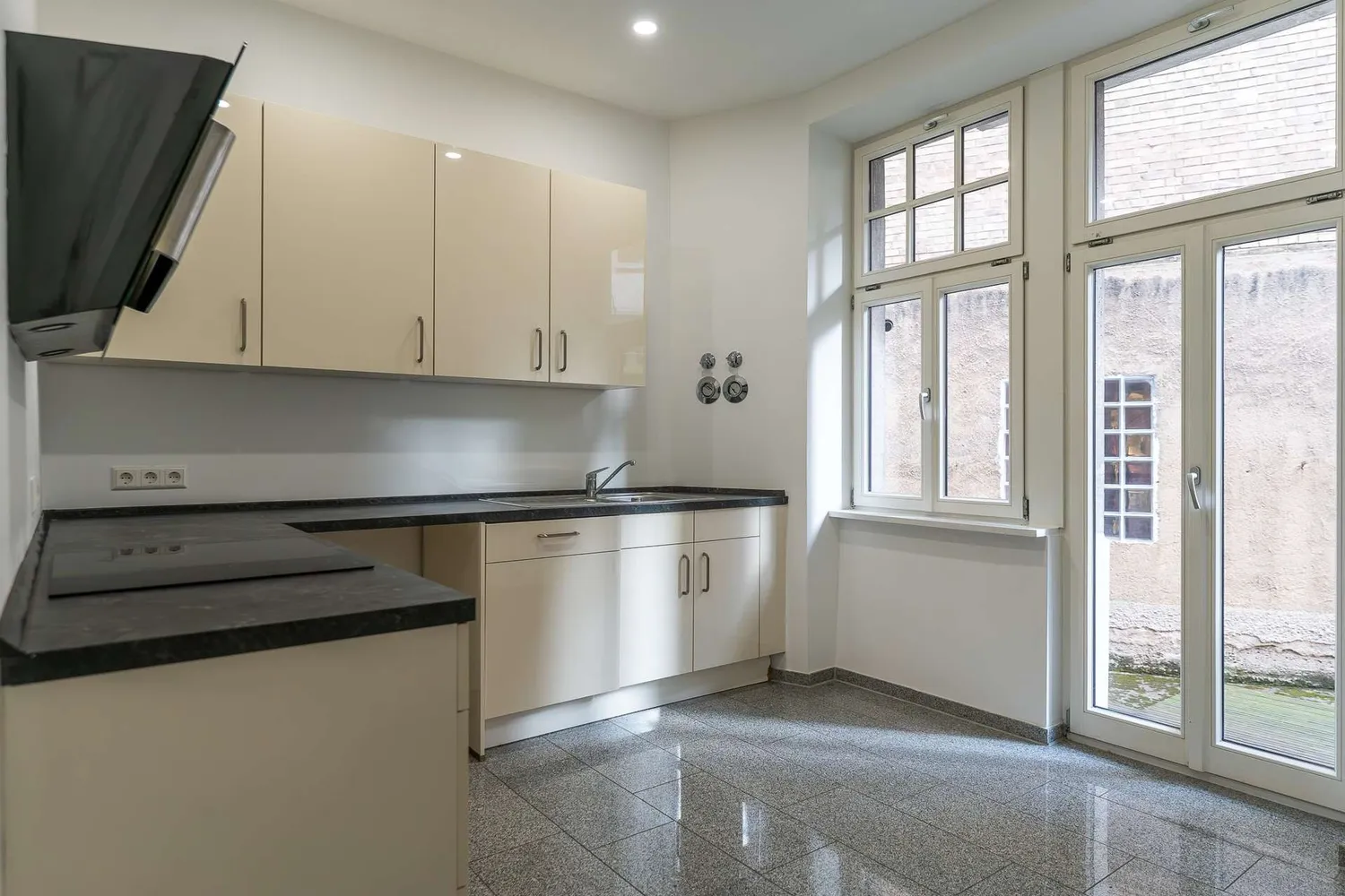 2 Zimmer Wohnung mit 90 m² in Stuttgart – Bild 7