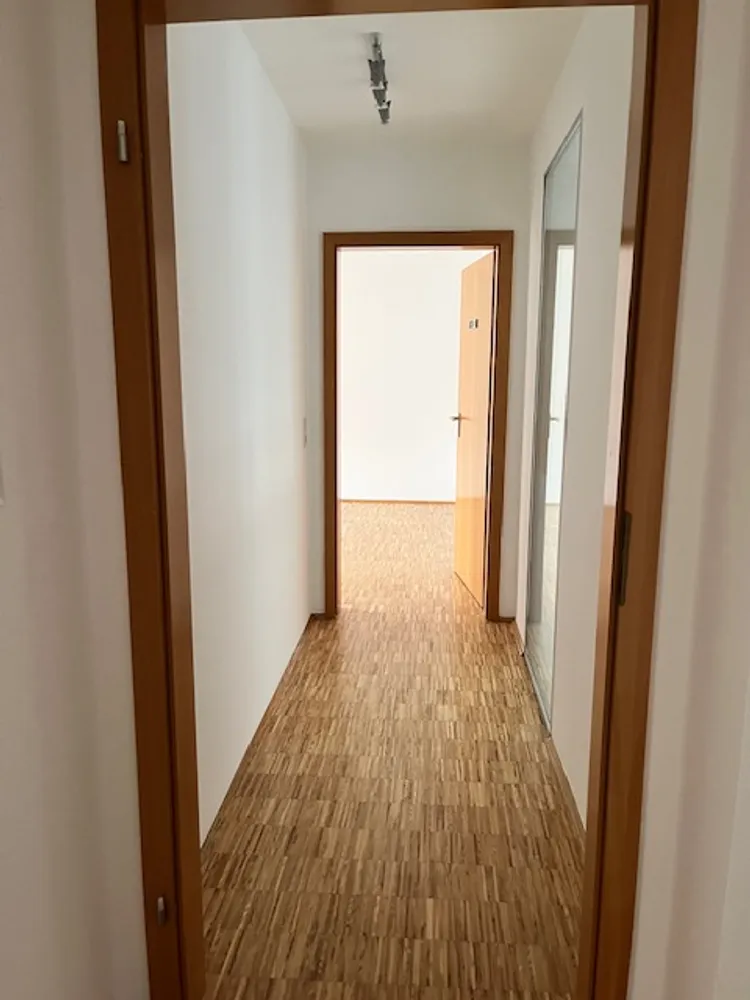 5 Zimmer Wohnung mit 180 m² in Würzburg – Bild 5