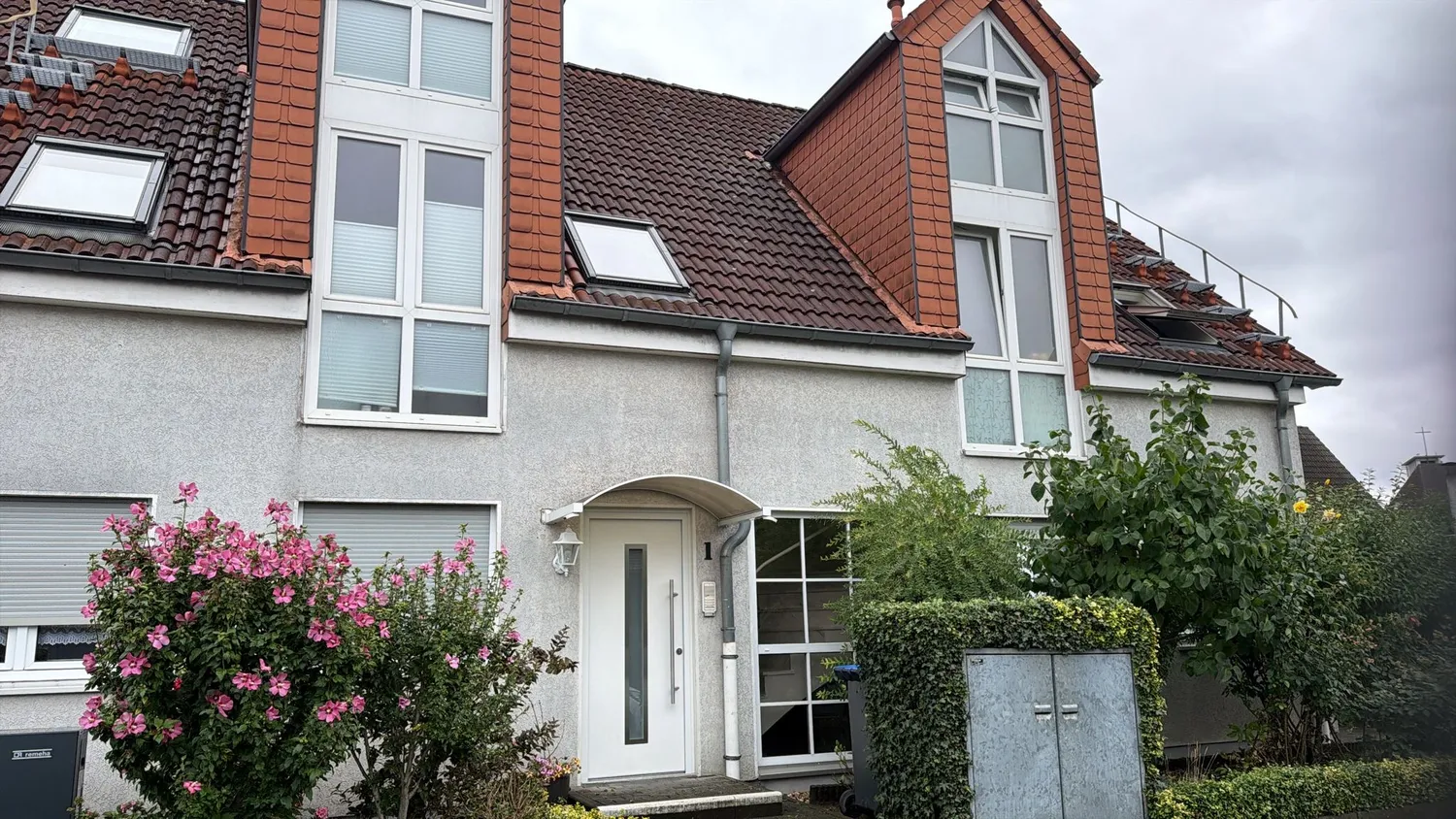 3 Zimmer Wohnung mit 82 m² in Düsseldorf – Bild 2