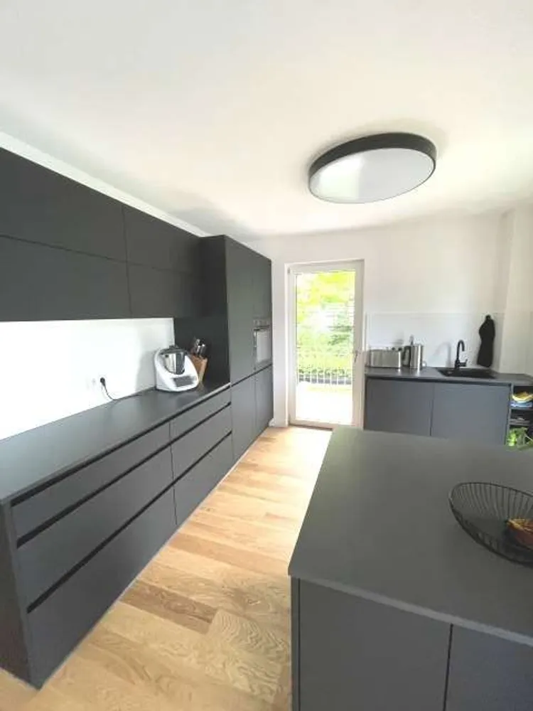 4 Zimmer Wohnung mit 110 m² in München – Bild 7