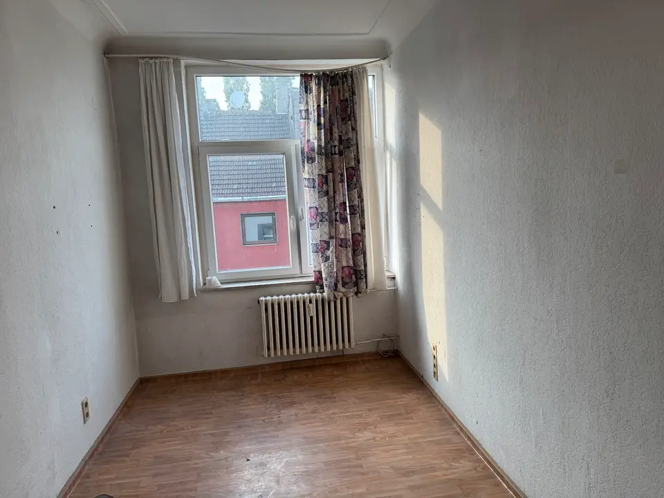 5 Zimmer Wohnung mit 96 m² in Duisburg – Bild 1