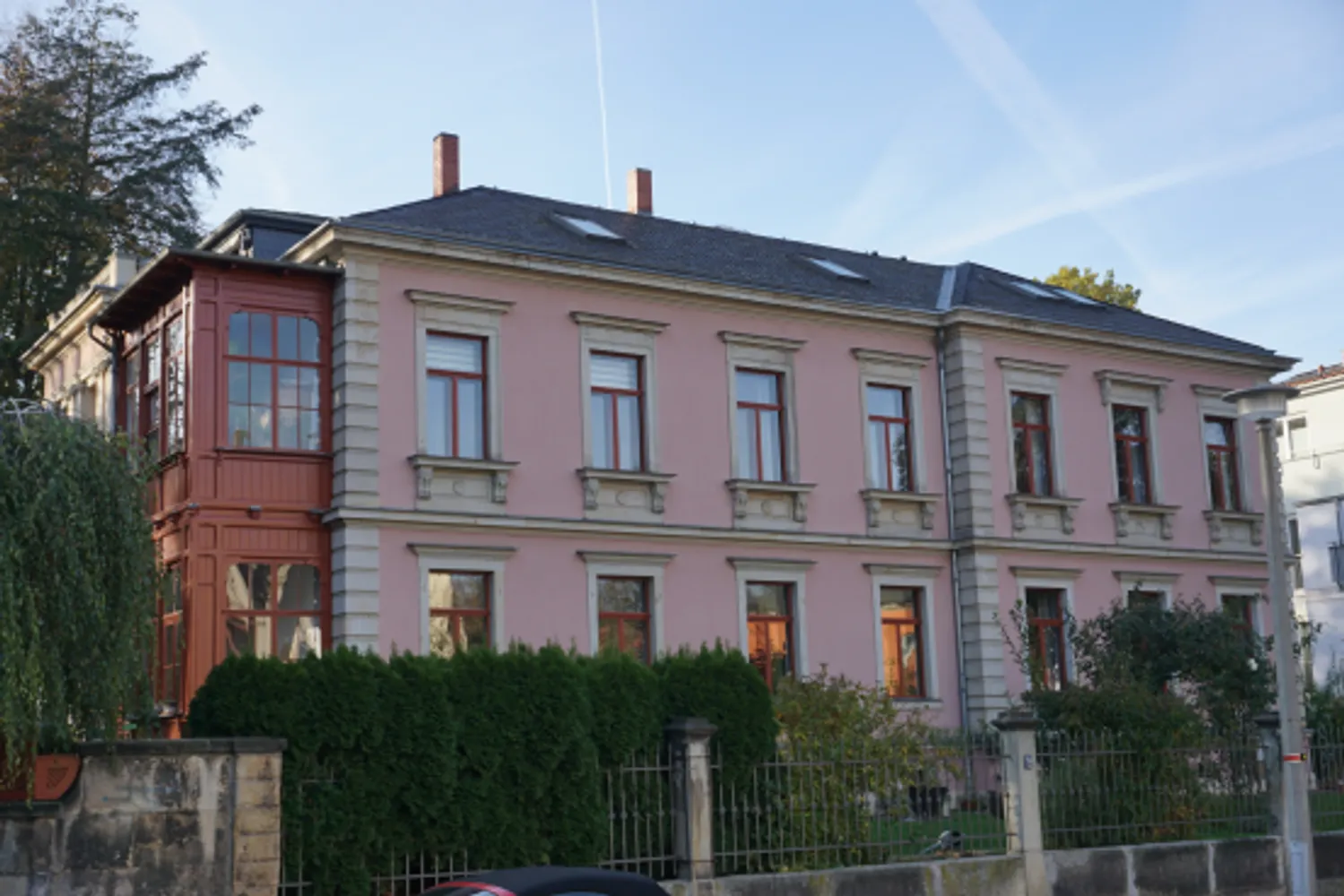 4 Zimmer Wohnung mit 115 m² in Dresden – Bild 1