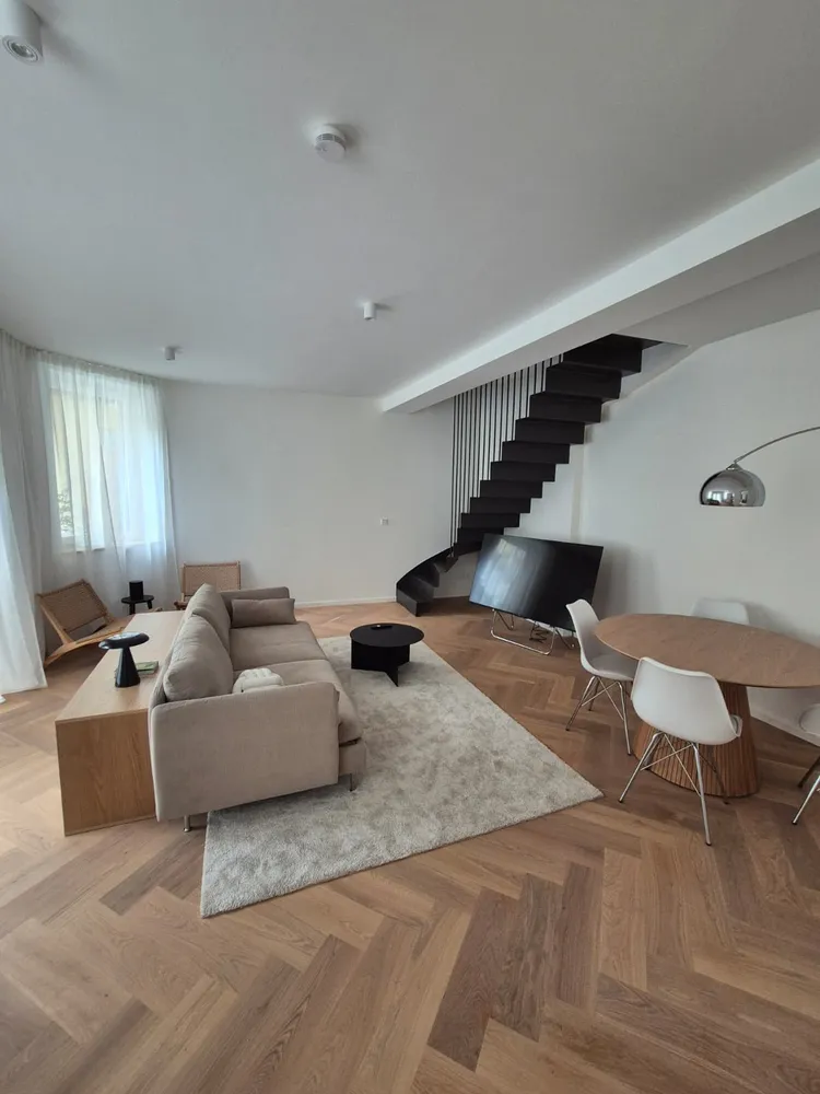 3 Zimmer Wohnung mit 83 m² in München – Bild 1