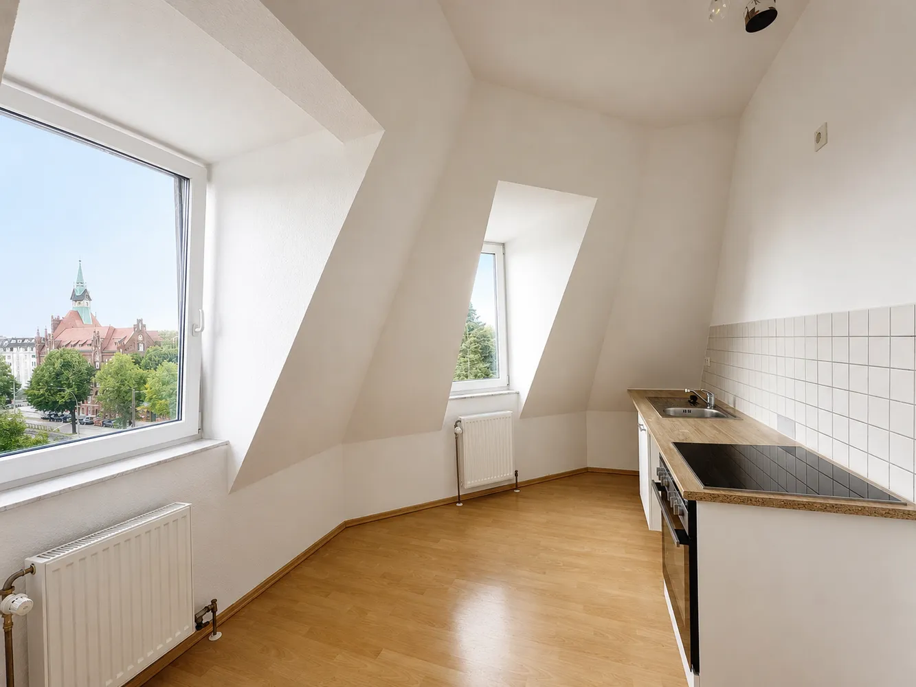 2 Zimmer Wohnung mit 85 m² in Berlin – Bild 4