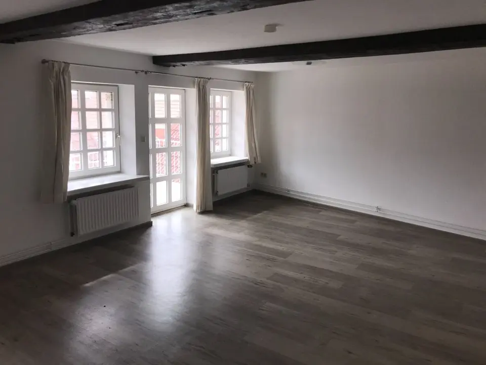 3 Zimmer Wohnung mit 81 m² in Stade – Bild 1