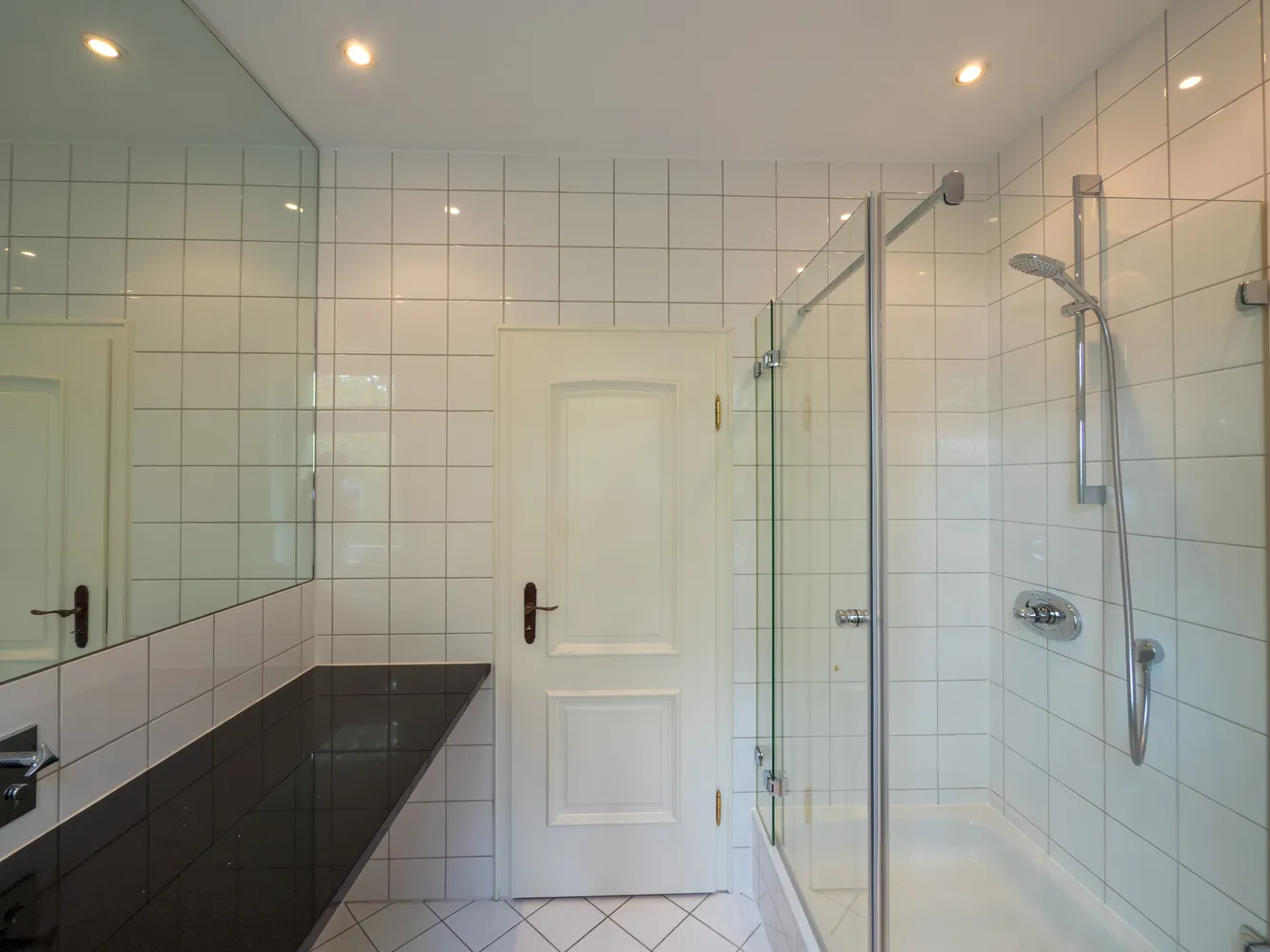5 Zimmer Wohnung mit 207 m² in Stuttgart – Bild 7