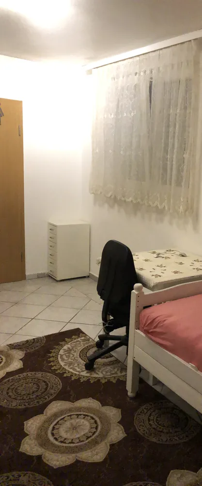 1 Zimmer Wohnung mit 35 m² in Köln – Bild 3