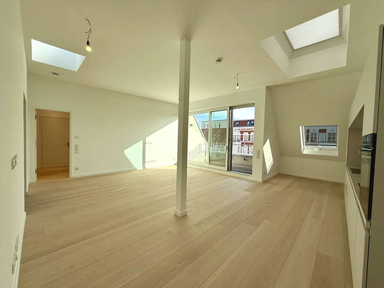 4 Zimmer Wohnung mit 131 m² in Berlin – Bild 2