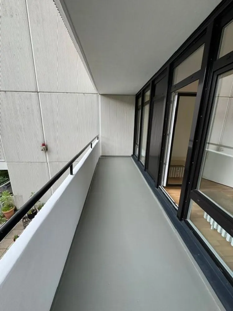 2 Zimmer Wohnung mit 81 m² in Hamburg – Bild 10