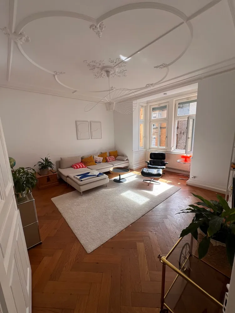 4 Zimmer Wohnung mit 95 m² in Stuttgart – Bild 1