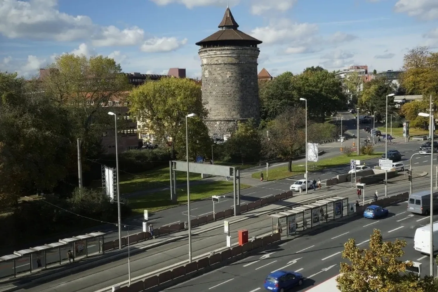 8 Zimmer Wohnung mit 220 m² in Nürnberg – Bild 6