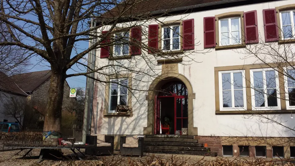4 Zimmer Haus mit 80 m² in Saarbrücken – Bild 1