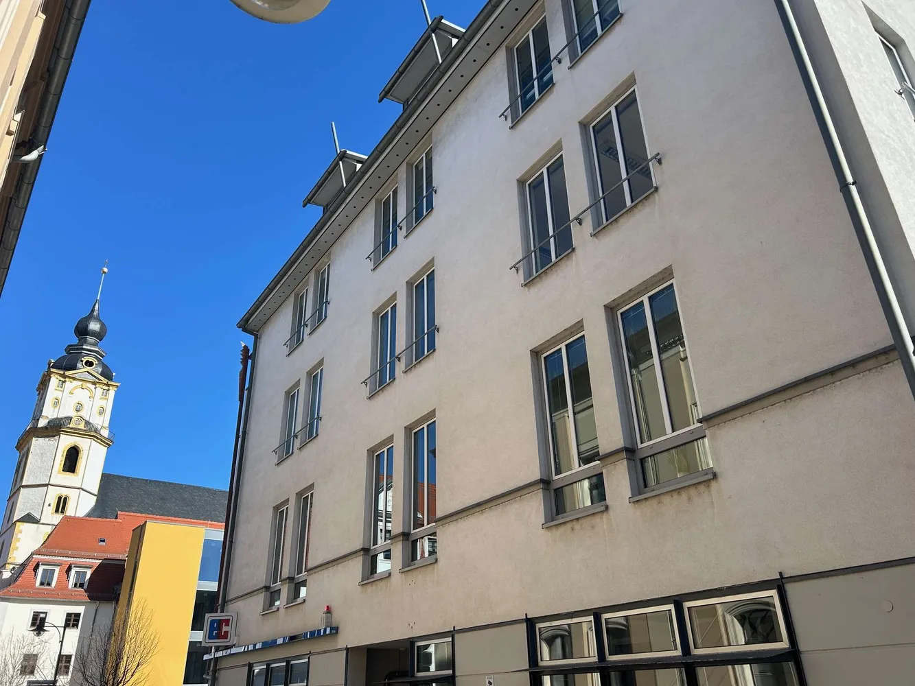 3 Zimmer Wohnung mit 109 m² in Weißenfels – Bild 2