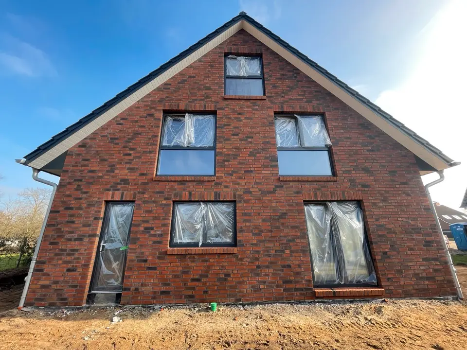 6 room house with 205 m² in Neumünster – Photo 1