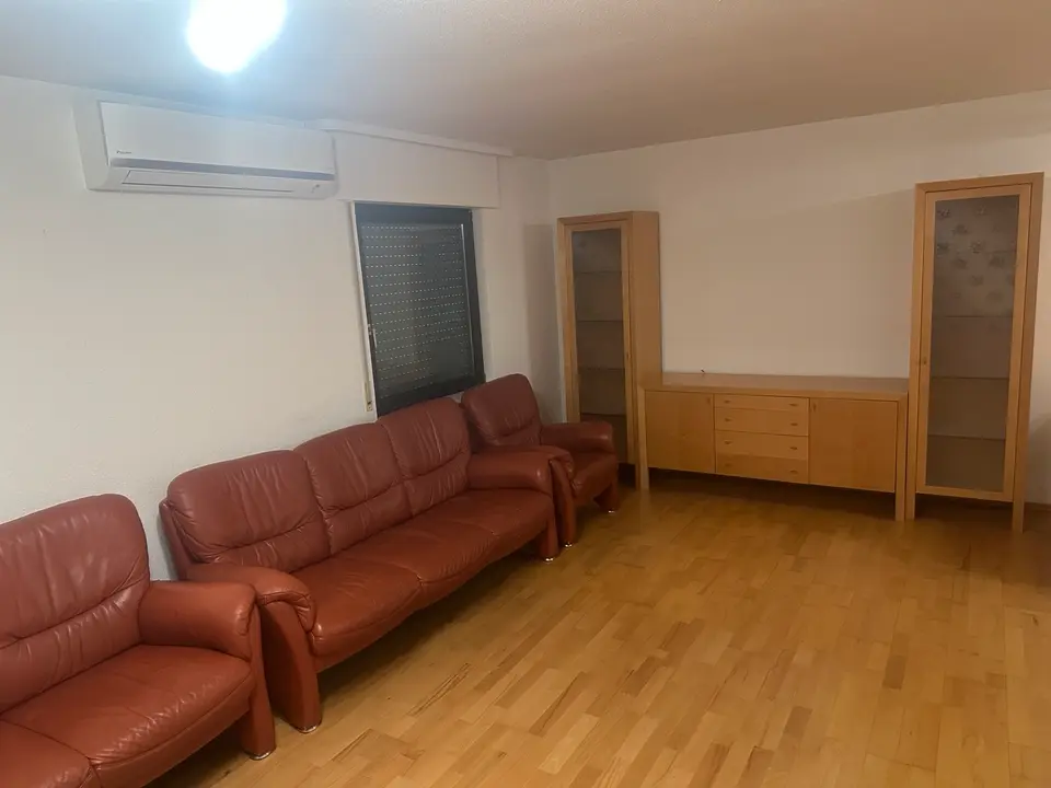 5 Zimmer Wohnung mit 110 m² in Wiesbaden – Bild 2