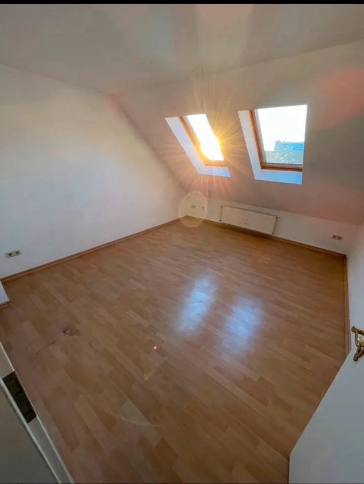 5 Zimmer Wohnung mit 129 m² in Magdeburg – Bild 2