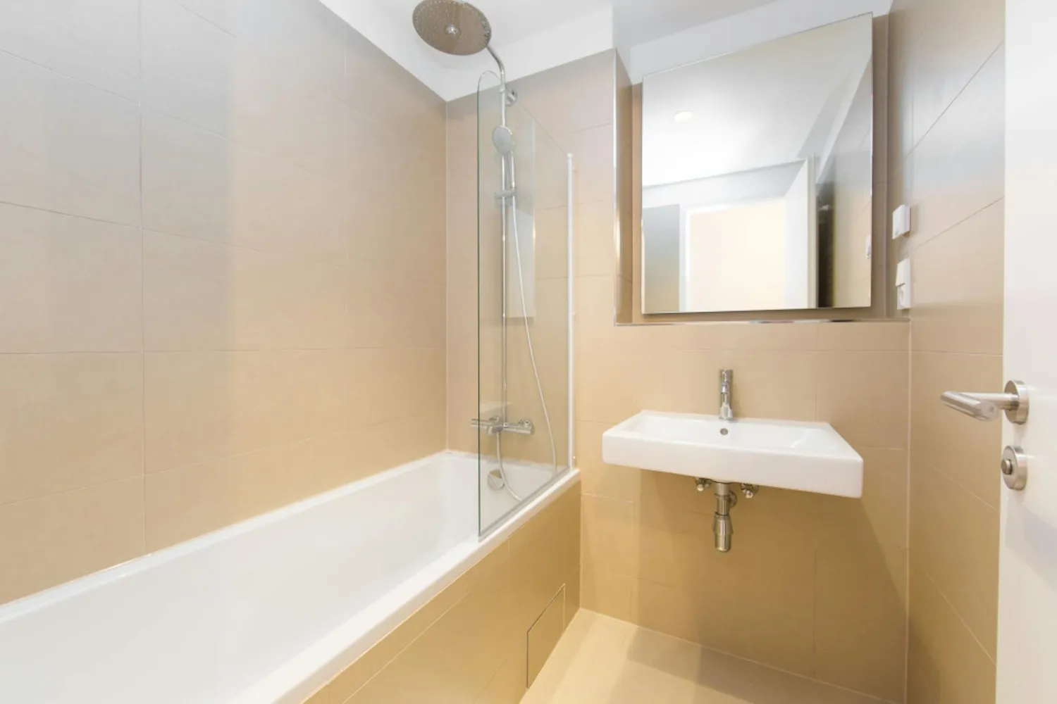 Shared room with 12 m² in Berlin – Photo 10