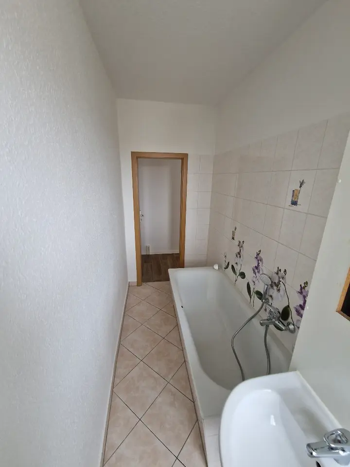 2 Zimmer Wohnung mit 47 m² in Altenburg – Bild 4