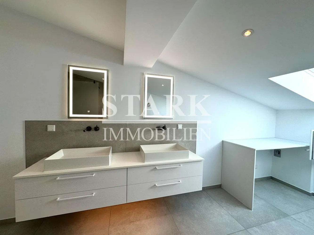 4 Zimmer Wohnung mit 142 m² in Frankfurt am Main – Bild 9