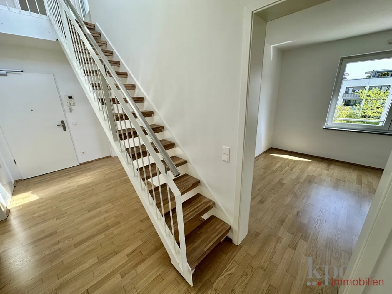 3 Zimmer Wohnung mit 108 m² in München – Bild 11