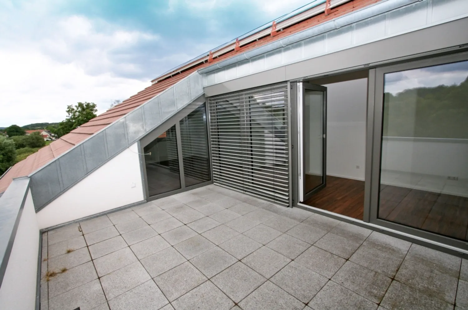 4 Zimmer Wohnung mit 95 m² in Regensburg – Bild 1