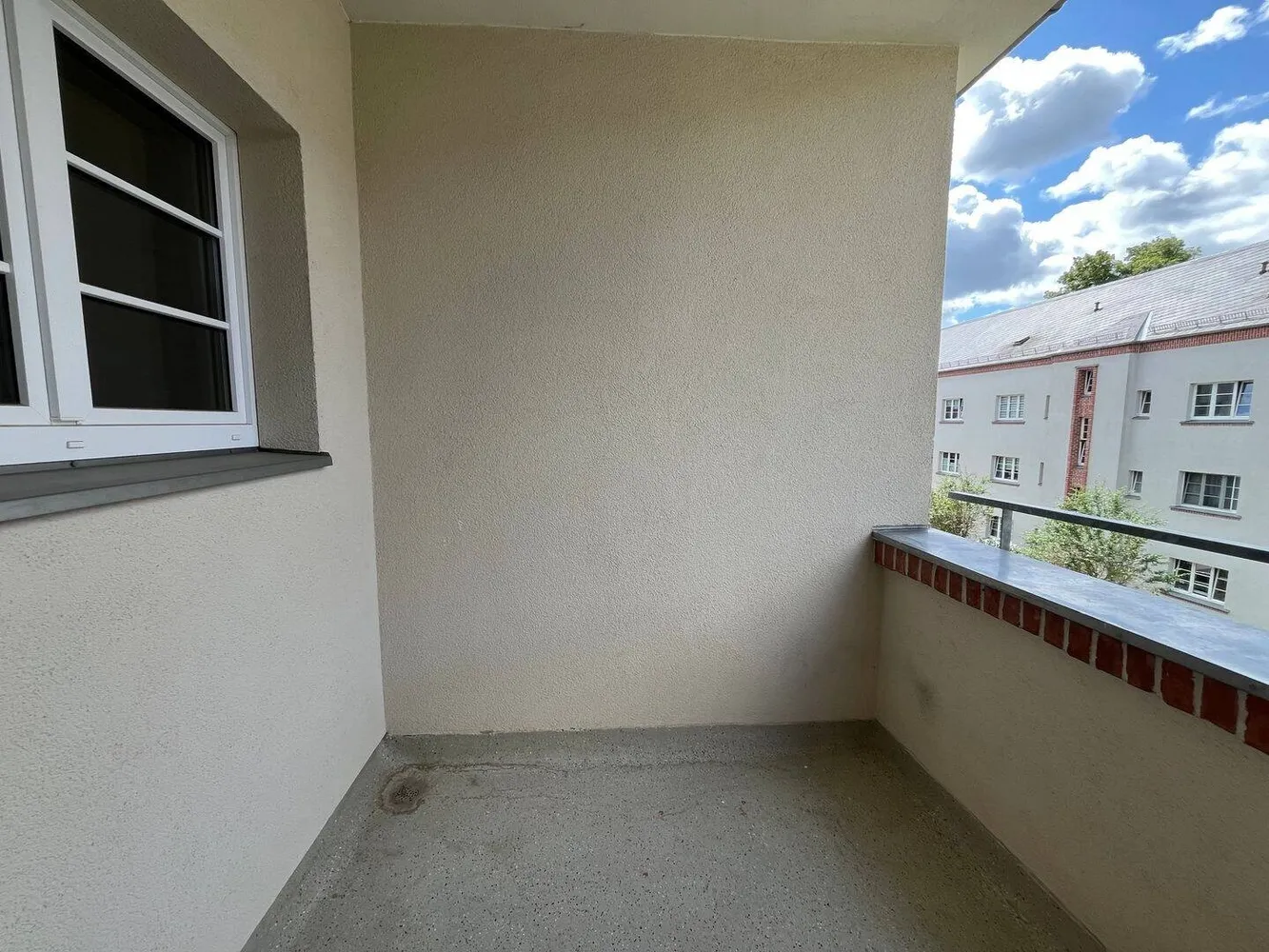 2 Zimmer Wohnung mit 65 m² in Chemnitz – Bild 2