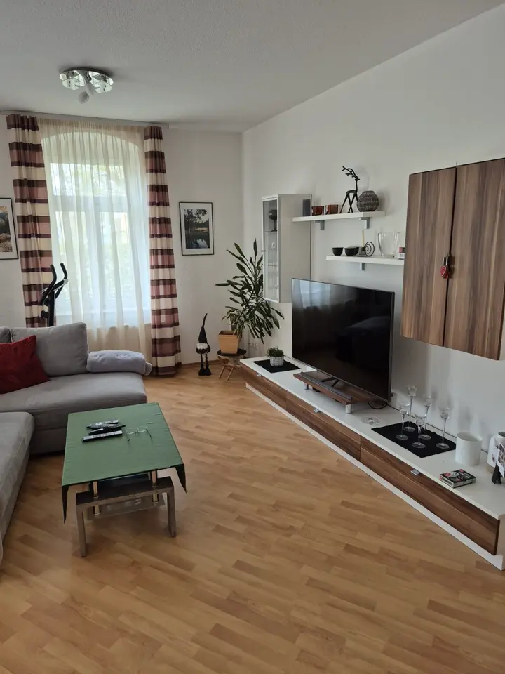2 Zimmer Wohnung mit 72 m² in Dresden – Bild 2