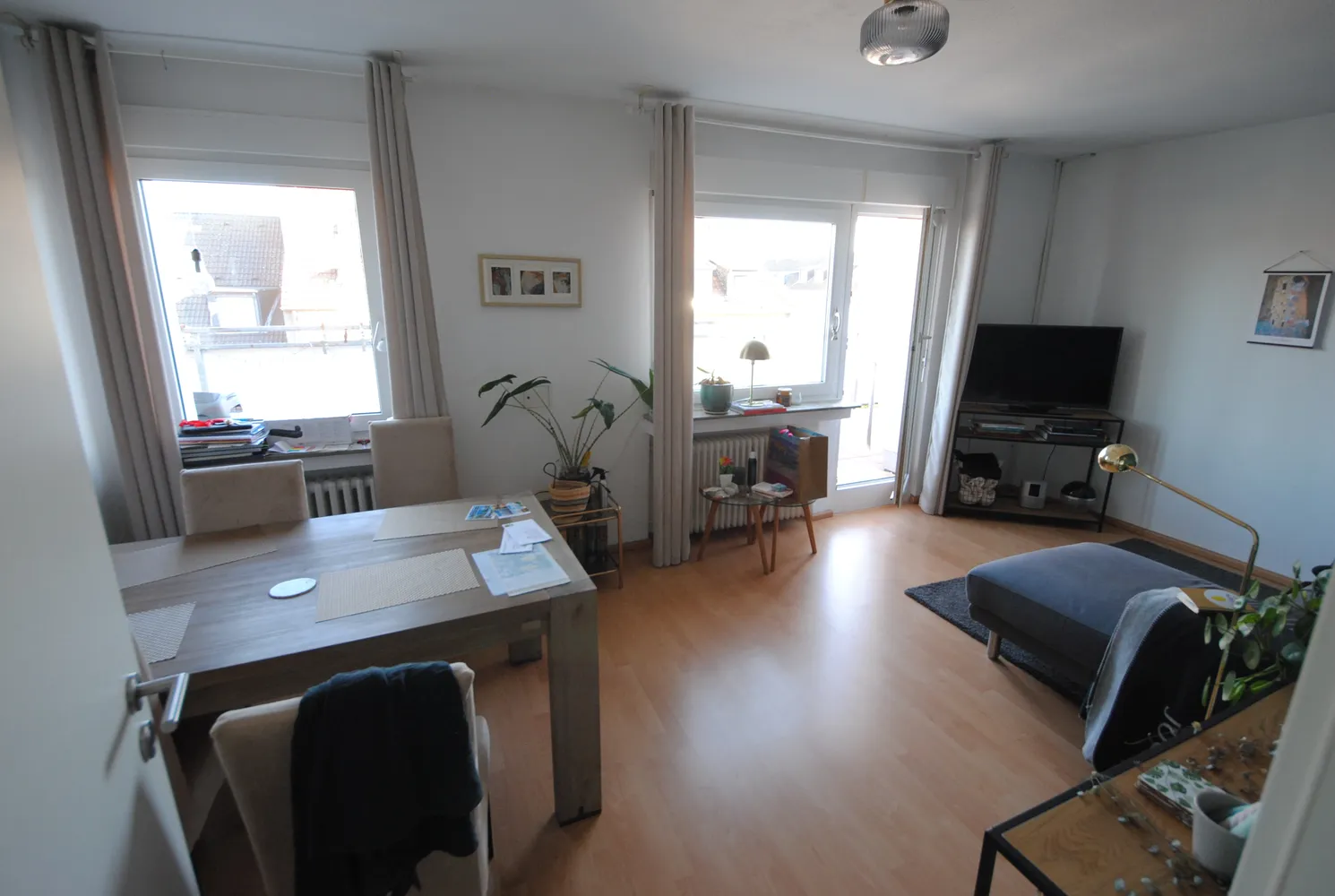 2 Zimmer Wohnung mit 74 m² in Düsseldorf – Bild 1