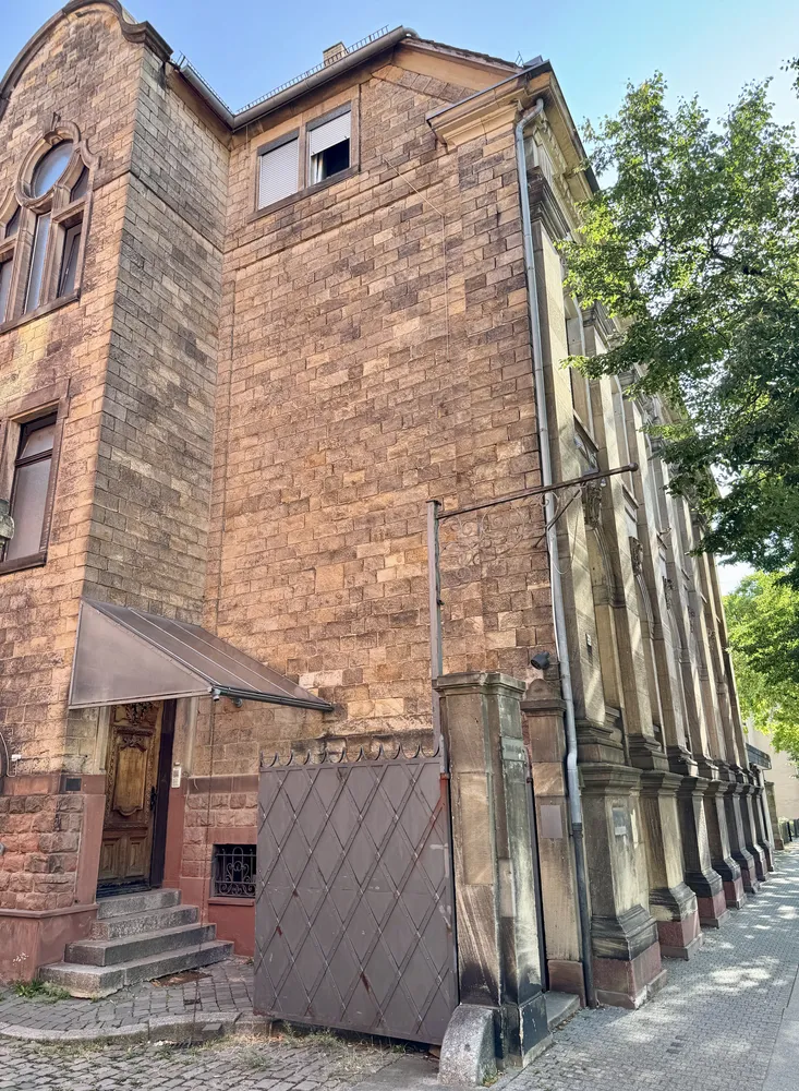 5 Zimmer Wohnung mit 200 m² in Landau in der Pfalz – Bild 1