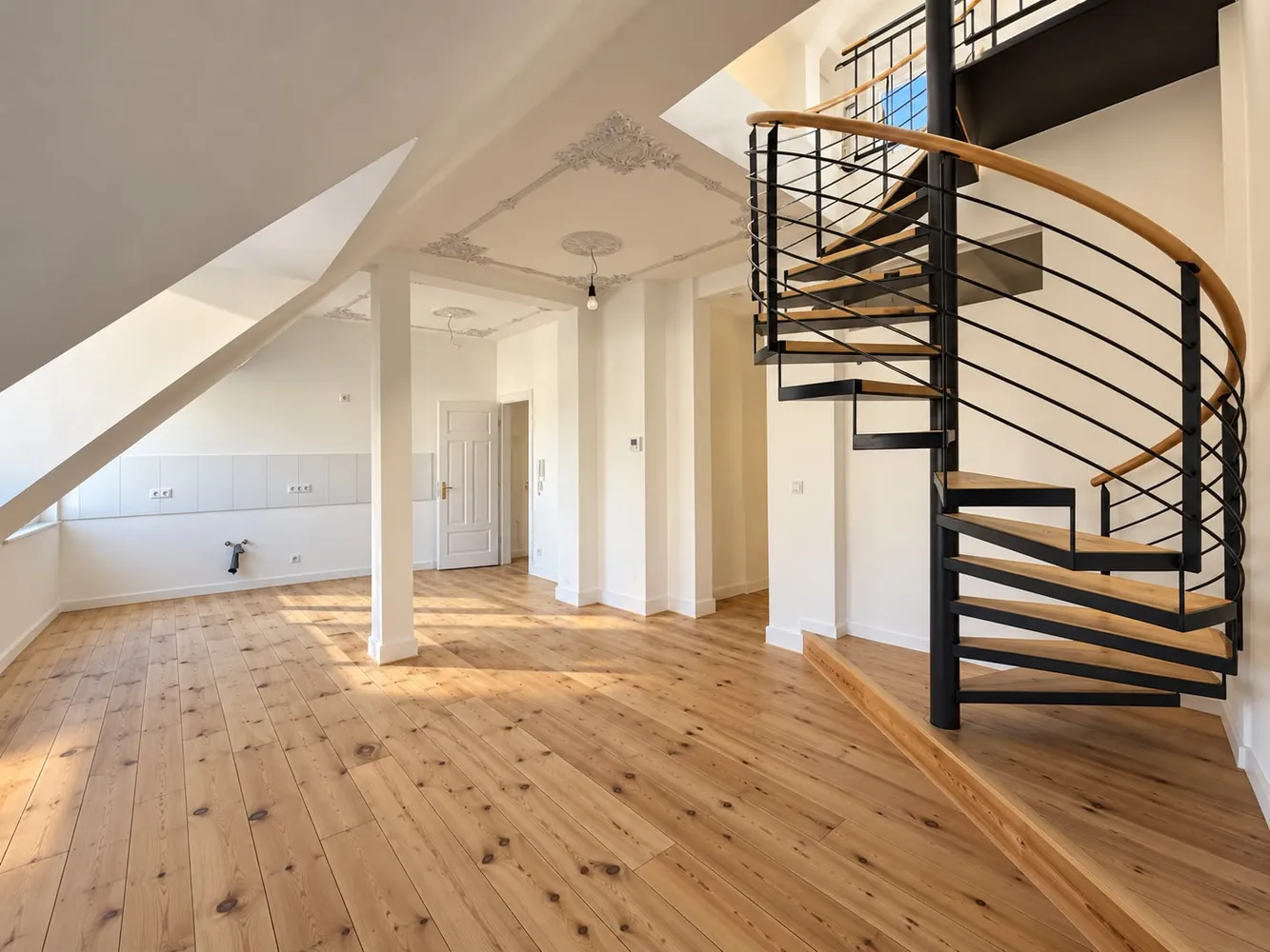 3 Zimmer Wohnung mit 89 m² in Wiesbaden – Bild 2
