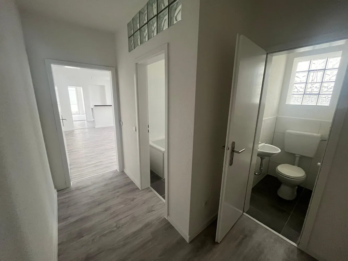 2 Zimmer Wohnung mit 47 m² in Krefeld – Bild 3