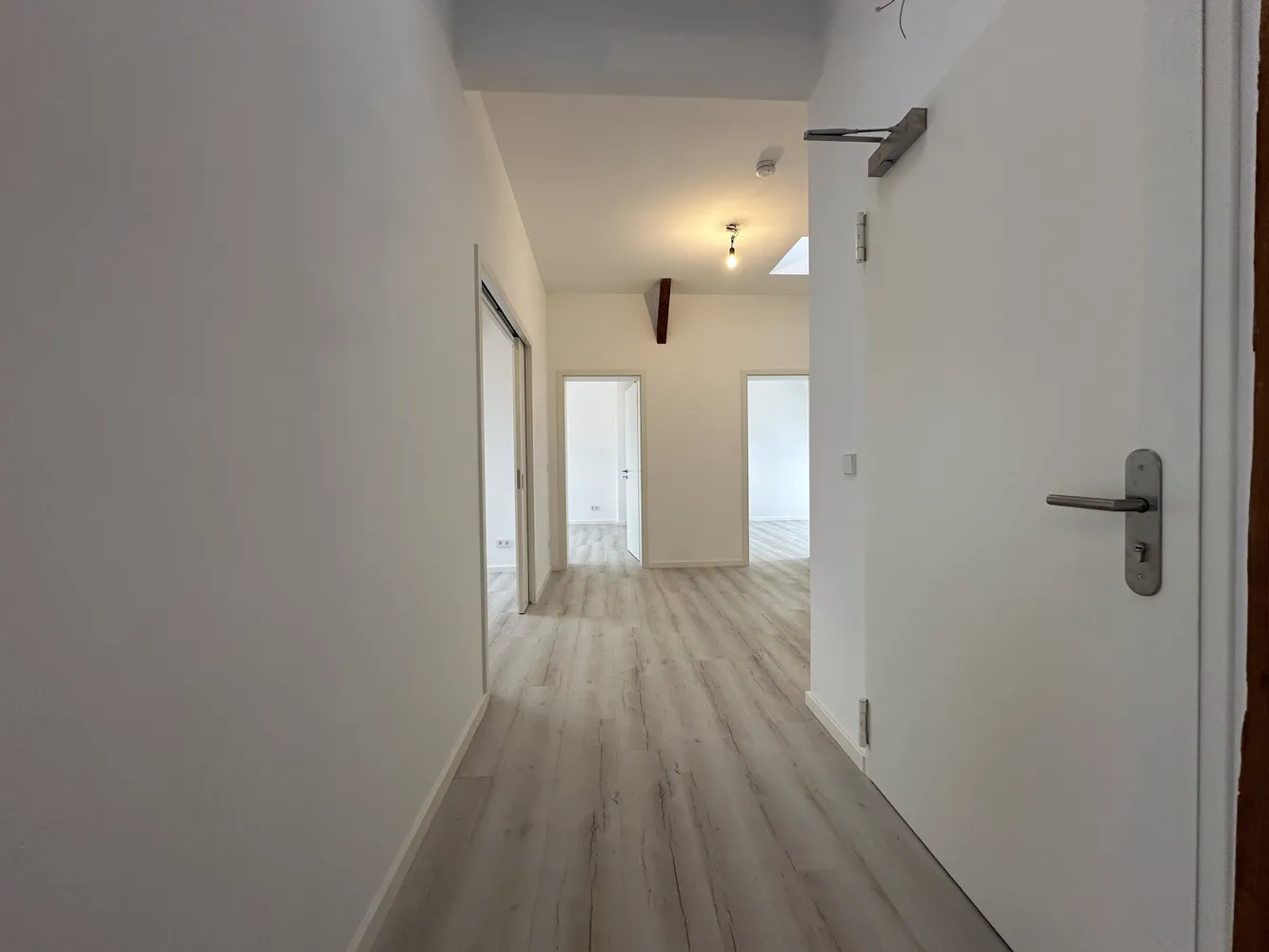 5 Zimmer Wohnung mit 204 m² in Berlin – Bild 4