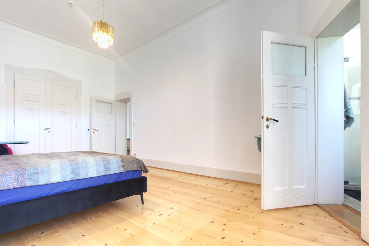 5 Zimmer Wohnung mit 150 m² in Frankfurt am Main – Bild 8