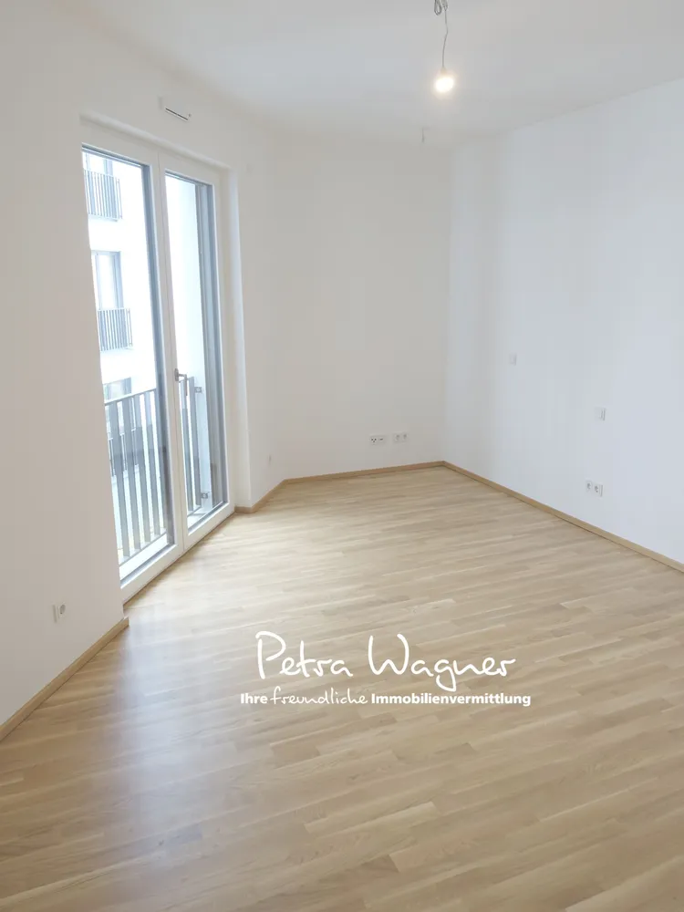 4 Zimmer Wohnung mit 109 m² in Freiburg im Breisgau – Bild 2