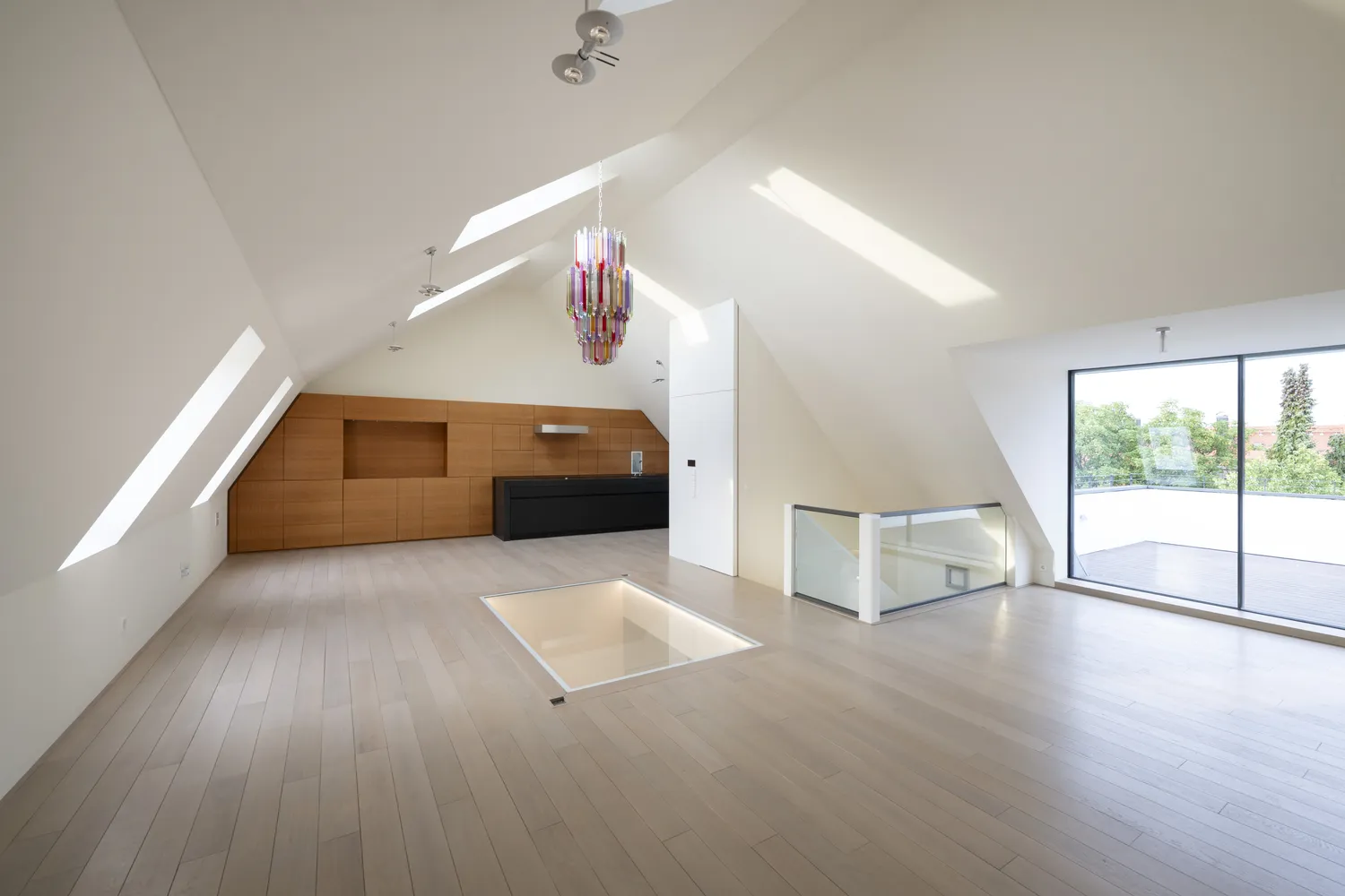 5 Zimmer Wohnung mit 261 m² in München – Bild 6